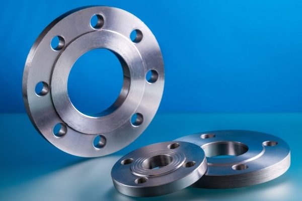 Slip On Flange có lỗ khoan trơn, đường kính lớn hơn đường kính ống